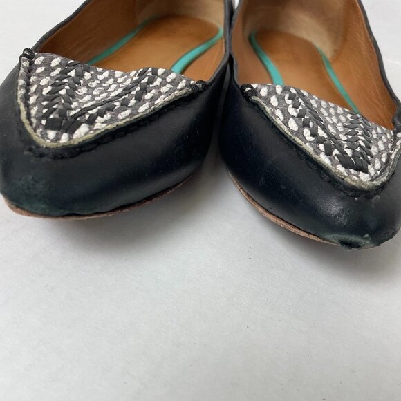 Coach Oakland Flats - Size 8 - Black Pointed Leather Flat Snakeskin Accent - Picture 2 of 3